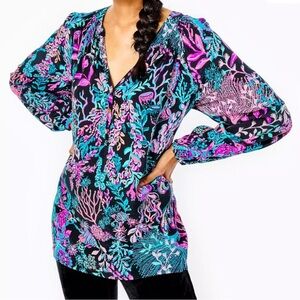 ❌SOLD❌ Lilly Pulitzer Elsa top in Onyx Twilight Coral